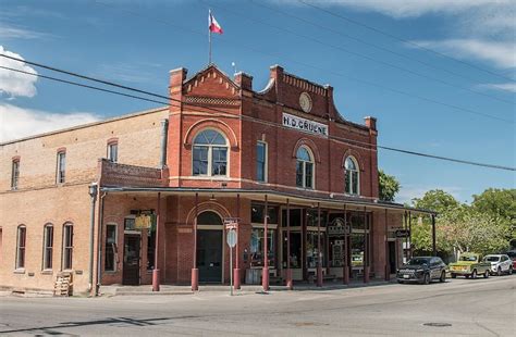 15 Most Charming Small Towns in Texas (+Map) .